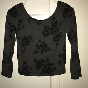 American eagle long sleeve crop t-shirt